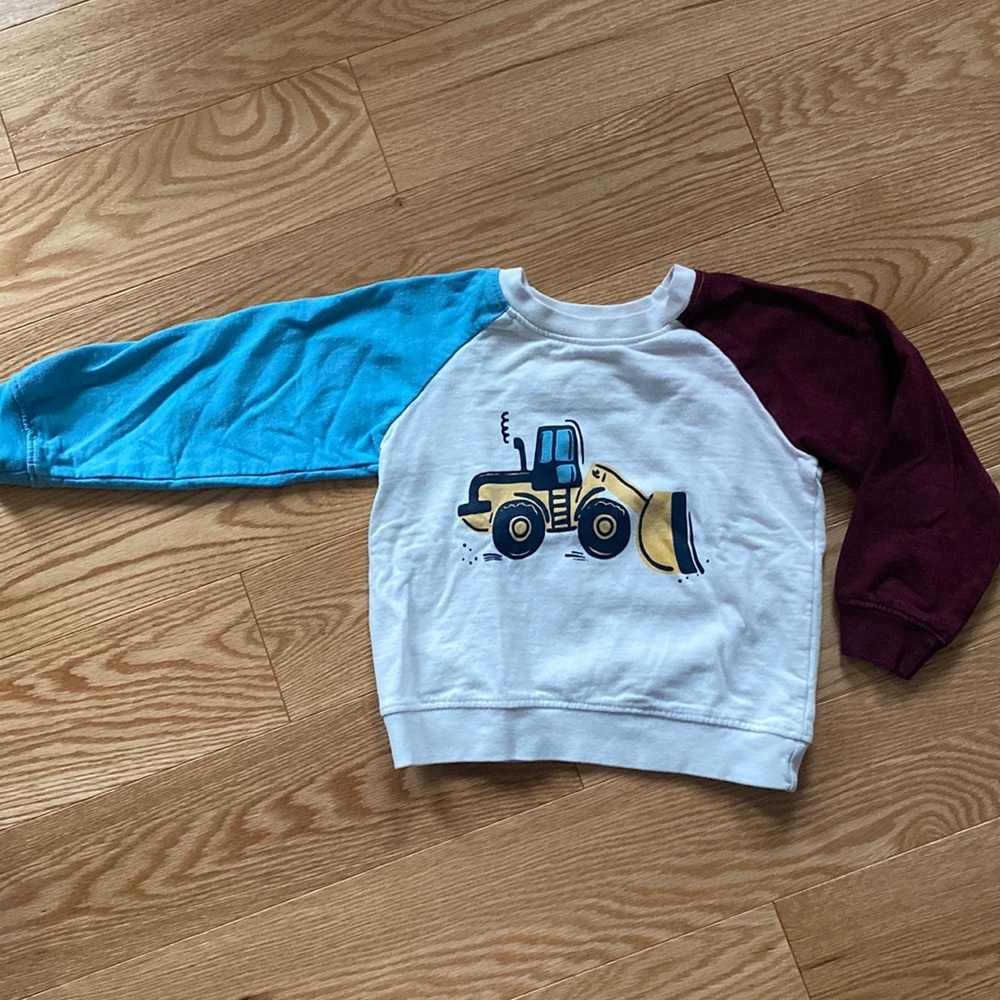 Svrn code | Nordstrom tractor sweatshirt 3T